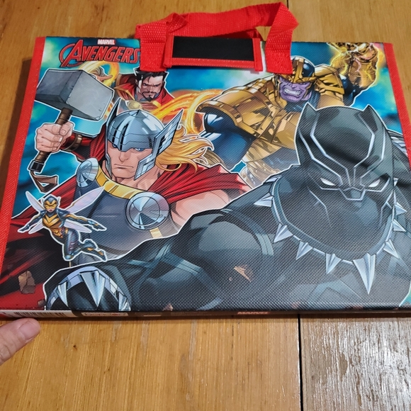 Coloring/activity book - Picture 2 of 7